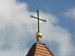 040 Kostel sv.Jiljí, kříž na kostelní věži, 21.červen 2004